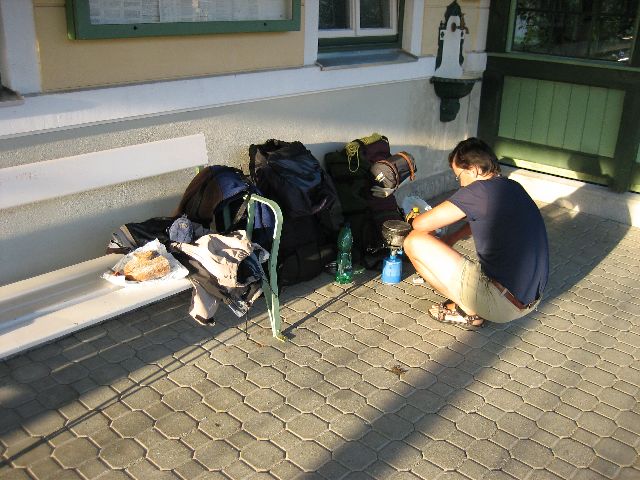 Snídaně fon bahnhof